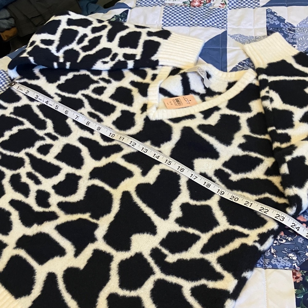 LOFT Cream and Black Animal Patterned Sweater - Picture 5 of 6